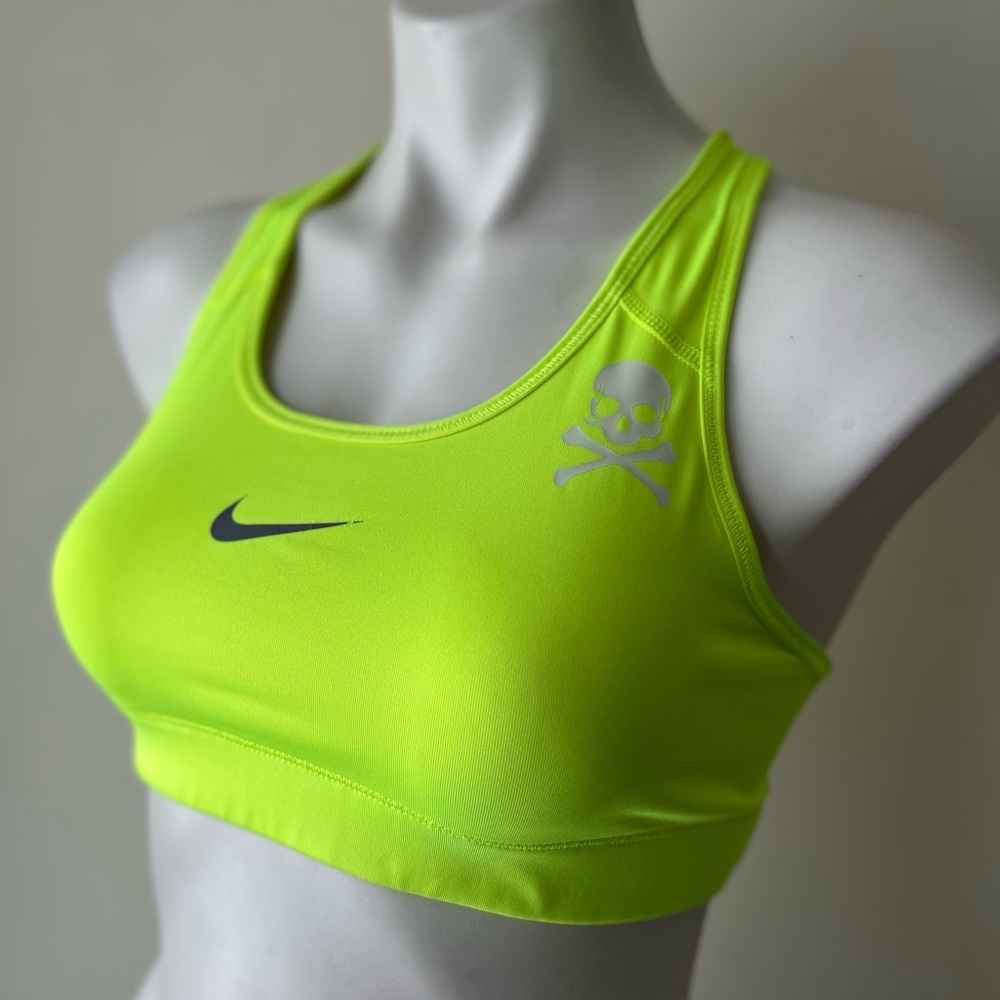 SoulCycle x NIKE Victory Compression Sports Bra Dri-Fit Swoosh Skull in Volt  M